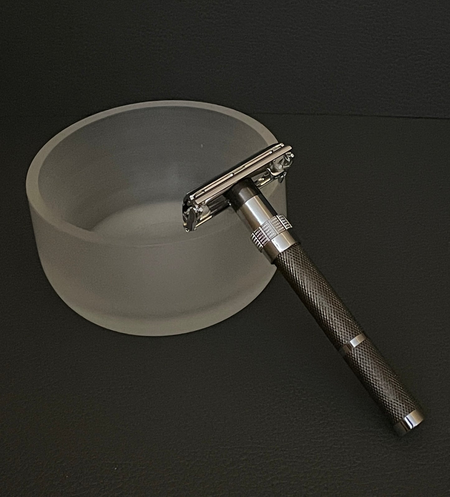 Safety Razor Tradition black checkered